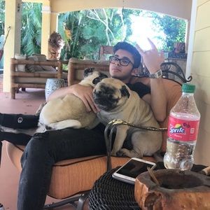 Meet your Posher, Charles